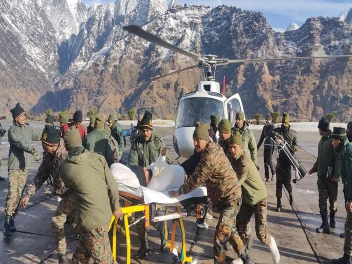6 helicopters, 1 air ambulance and 200 personnel active in rescue operation after avalanche in Uttarakhand | हिमस्खलन दुर्घटनेनंतर ६ हेलिकॉप्टर, १ एअर अॅम्ब्युलन्स अन् २०० जवान रेस्क्यू अभियानात सक्रीय 6 helicopters, 1 air ambulance and 200 personnel active in rescue operation after avalanche in Uttarakhand | हिमस्खलन दुर्घटनेनंतर ६ हेलिकॉप्टर, १ एअर अॅम्ब्युलन्स अन् २०० जवान रेस्क्यू अभियानात सक्रीय