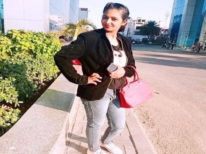 rajasthan jaipur wife busy all day on mobile 6 thousands followers on facebook husband murdered | फेसबुकवर 6 हजार फॉलोवर, मोबाईलमध्ये व्यस्त असणाऱ्या पत्नीची पतीकडून हत्या rajasthan jaipur wife busy all day on mobile 6 thousands followers on facebook husband murdered | फेसबुकवर 6 हजार फॉलोवर, मोबाईलमध्ये व्यस्त असणाऱ्या पत्नीची पतीकडून हत्या