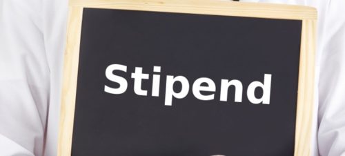 Resident doctor in agitation mood for stipend | विद्यावेतनासाठी निवासी डॉक्टर आंदोलनाच्या तयारीत Resident doctor in agitation mood for stipend | विद्यावेतनासाठी निवासी डॉक्टर आंदोलनाच्या तयारीत