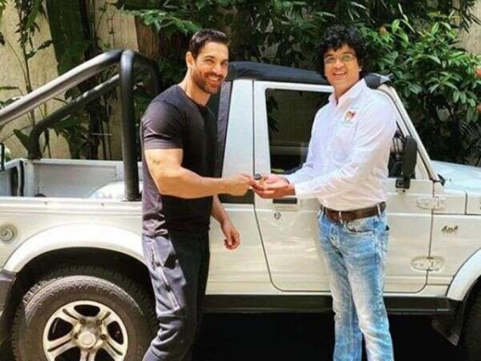 John Abraham donated gypsy to animal rescue organization wins heart | क्या बात! जॉन अब्राहमने प्राण्यांसाठी दान केली त्याची फेवरेट जिप्सी, फॅन्स म्हणाले - बडे दिलवाला स्टार...