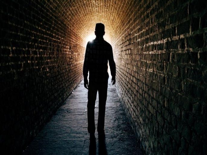 Man who clinically died shares chilling afterlife experience | 'त्याने' मृत्यूनंतरचा अनुभव जगासोबत केला शेअर, एक वेगळं विश्व पाहिल्याचा दावा.... Man who clinically died shares chilling afterlife experience | 'त्याने' मृत्यूनंतरचा अनुभव जगासोबत केला शेअर, एक वेगळं विश्व पाहिल्याचा दावा....