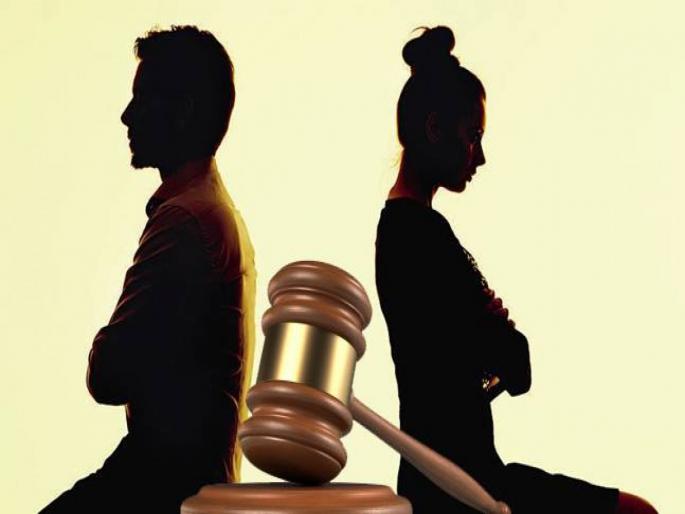 Husband gifts small bra to wife prompted her to seek divorce | बोंबला! लहान साइजची ब्रा गिफ्ट दिली म्हणून पत्नीने घातला धिंगाणा, लग्नाच्या पार्टीतच केली घटस्फोटाची मागणी Husband gifts small bra to wife prompted her to seek divorce | बोंबला! लहान साइजची ब्रा गिफ्ट दिली म्हणून पत्नीने घातला धिंगाणा, लग्नाच्या पार्टीतच केली घटस्फोटाची मागणी