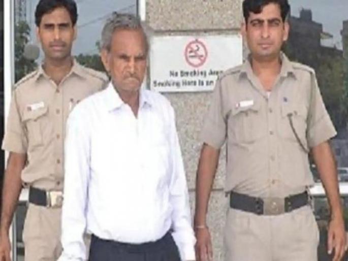 Story of India's most vicious thief Dhani Ram Mittal | भारतातील सर्वात हुशार चोर ज्याने जज बनून लावला अनेक केसेसचा निकाल, ९५ वेळा झाली आहे अटक! Story of India's most vicious thief Dhani Ram Mittal | भारतातील सर्वात हुशार चोर ज्याने जज बनून लावला अनेक केसेसचा निकाल, ९५ वेळा झाली आहे अटक!