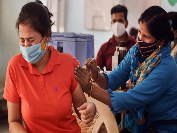 Corona vaccination : Why people testing covid positive after vaccination expert opinion wear mask | Coronavirus : वॅक्सीन घेतल्यावरही लोकांना कोरोनाची लागण का होत आहे? जाणून घ्या कारण आणि बचावाचे उपाय..... Corona vaccination : Why people testing covid positive after vaccination expert opinion wear mask | Coronavirus : वॅक्सीन घेतल्यावरही लोकांना कोरोनाची लागण का होत आहे? जाणून घ्या कारण आणि बचावाचे उपाय.....