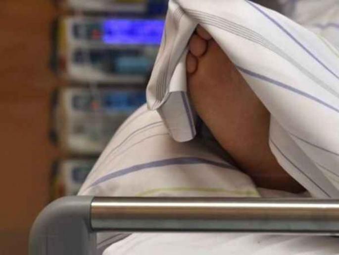 Doctors mistakenly amputated wrong leg news from Austria | धक्कादायक! डाव्या पायाच्या उपचारासाठी गेला होता रूग्ण, डॉक्टरने चुकून उजवा पाय कापला! Doctors mistakenly amputated wrong leg news from Austria | धक्कादायक! डाव्या पायाच्या उपचारासाठी गेला होता रूग्ण, डॉक्टरने चुकून उजवा पाय कापला!