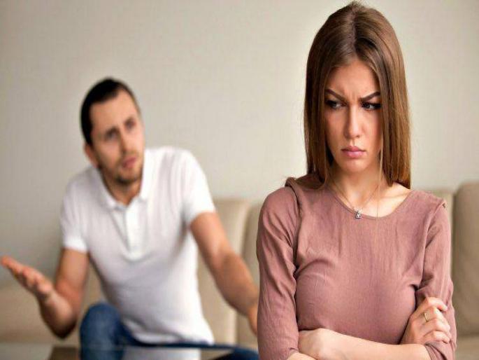 Young girl dating a man whose wife was alive love fraud by dating app | ज्या शिक्षकाला डेट करत होती तरूणी, त्याची 'मृत' पत्नी सोशल मीडियावर झाली प्रकट Young girl dating a man whose wife was alive love fraud by dating app | ज्या शिक्षकाला डेट करत होती तरूणी, त्याची 'मृत' पत्नी सोशल मीडियावर झाली प्रकट