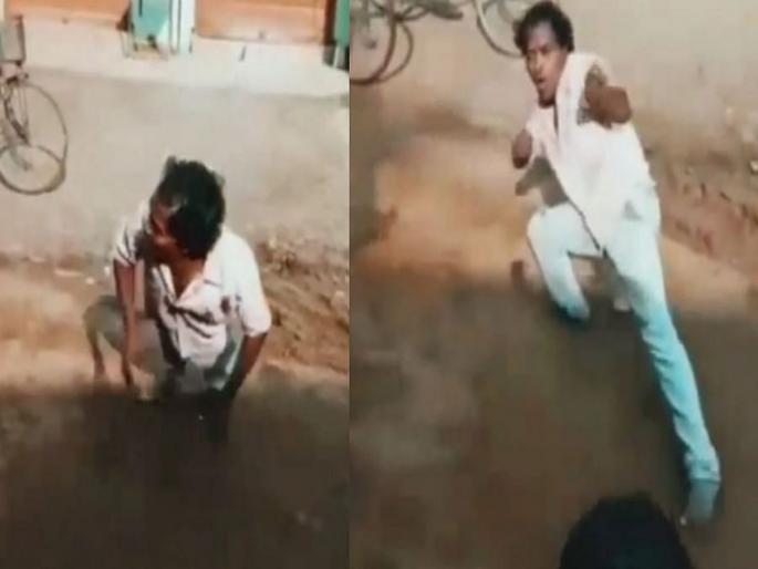 desi Michael Jackson man dancing on road on Michael Jackson song goes viral | भर रस्त्यात नाचायला लागला...याचा भन्नाट डान्स बघुन लोक म्हणाले, हा तर देसी मायकल जॅक्सन! desi Michael Jackson man dancing on road on Michael Jackson song goes viral | भर रस्त्यात नाचायला लागला...याचा भन्नाट डान्स बघुन लोक म्हणाले, हा तर देसी मायकल जॅक्सन!