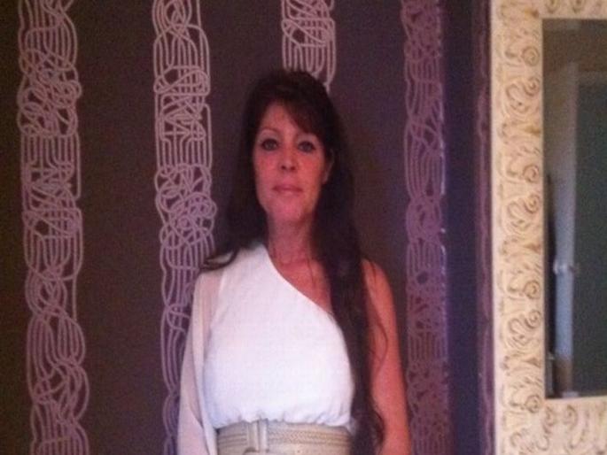 UN : Woman found dead inside suitcase four days after getting married | बुधवारी झालं होतं लग्न, रविवारी सुटकेसमध्ये सापडली नवरीची बॉडी, पतीला अटक UN : Woman found dead inside suitcase four days after getting married | बुधवारी झालं होतं लग्न, रविवारी सुटकेसमध्ये सापडली नवरीची बॉडी, पतीला अटक