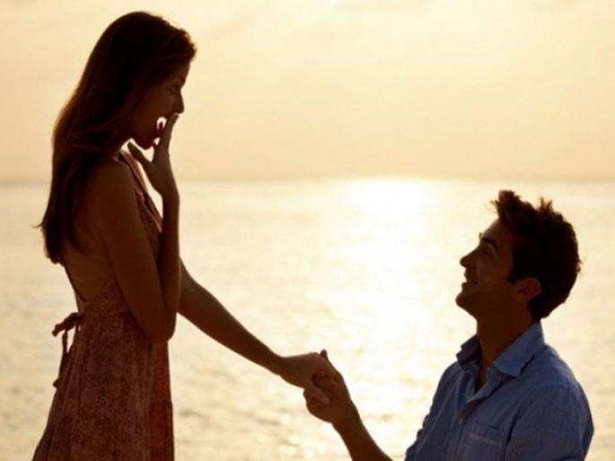 Mans unique proposal goes horribly wrong when his private part gets caught in zipper | बोंबला! प्रपोज करण्यासाठी 'क्रिएटिव्ह' आयडिया पडली महागात, थेट जावं लागलं हॉस्पिटलमध्ये... Mans unique proposal goes horribly wrong when his private part gets caught in zipper | बोंबला! प्रपोज करण्यासाठी 'क्रिएटिव्ह' आयडिया पडली महागात, थेट जावं लागलं हॉस्पिटलमध्ये...