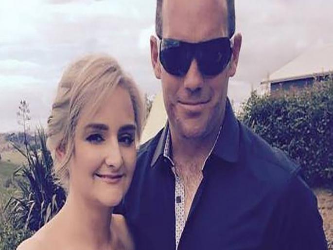 New Zealand : Wife lists her husband for sale at auction online in anger | पतीच्या 'या' सवयीमुळे वैतागली होती पत्नी, रागाच्या भरात ऑनलाइन विकला पती New Zealand : Wife lists her husband for sale at auction online in anger | पतीच्या 'या' सवयीमुळे वैतागली होती पत्नी, रागाच्या भरात ऑनलाइन विकला पती