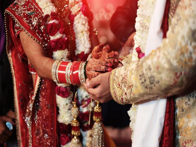 4 wives with 7 children stopped the wedding of their husband and father know the whole secret/ | वडिलांचं पाचवं लग्न रोखल्यावर झाला गोंधळ, 4 पत्नी आणि 7 मुलांनी केली पोलखोल 4 wives with 7 children stopped the wedding of their husband and father know the whole secret/ | वडिलांचं पाचवं लग्न रोखल्यावर झाला गोंधळ, 4 पत्नी आणि 7 मुलांनी केली पोलखोल