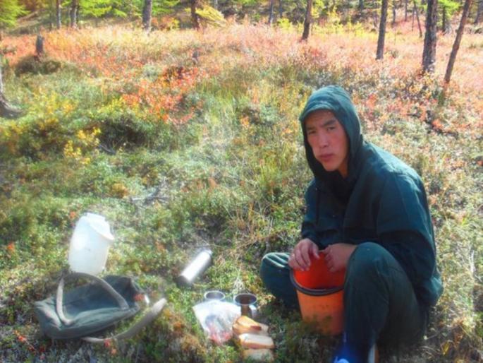 Man survived in plane crash surrounded by animals for 10 days Russia | विमान जळून राख झालं, मात्र तो वाचला; मग 10 दिवस जंगलात फिरत राहिला आणि... Man survived in plane crash surrounded by animals for 10 days Russia | विमान जळून राख झालं, मात्र तो वाचला; मग 10 दिवस जंगलात फिरत राहिला आणि...