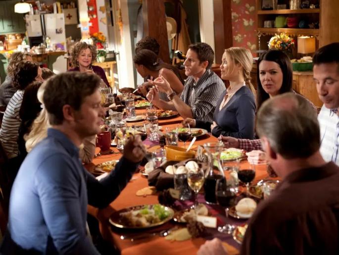 Health Tips : These things you should not do after full meal | Health Tips : जेवणानंतर लगेच या गोष्टी करणं तुमच्यासाठी ठरू शकतं धोकादायक, जाणून घ्या कारण... Health Tips : These things you should not do after full meal | Health Tips : जेवणानंतर लगेच या गोष्टी करणं तुमच्यासाठी ठरू शकतं धोकादायक, जाणून घ्या कारण...