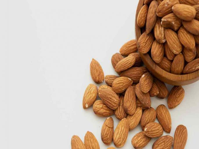 Benefits of Eating black pepper and almonds together, you should know this | काळे मिरे आणि बदाम एकत्र खाल्ल्याने होतात हे जबरदस्त फायदे, वाचून लगेच खायला कराल सुरवात! Benefits of Eating black pepper and almonds together, you should know this | काळे मिरे आणि बदाम एकत्र खाल्ल्याने होतात हे जबरदस्त फायदे, वाचून लगेच खायला कराल सुरवात!