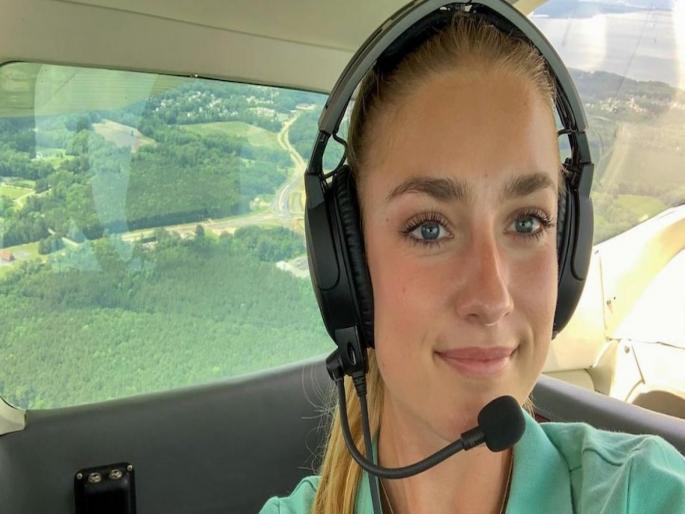 Flight instructor killed in flight crash student did mistake pointed nose too high | कॉकपिटमध्ये 18 वर्षाच्या मुलाने केली चूक, फ्लाइट Crash; महिला पायलटचा मृत्यू Flight instructor killed in flight crash student did mistake pointed nose too high | कॉकपिटमध्ये 18 वर्षाच्या मुलाने केली चूक, फ्लाइट Crash; महिला पायलटचा मृत्यू