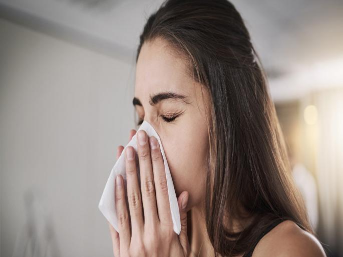 Health Tips : Suppressing sneeze could be dangerous | जबरदस्तीने शिंक रोखून धरणे ठरू शकतं घातक, गमवावा लागू शकतो जीव! Health Tips : Suppressing sneeze could be dangerous | जबरदस्तीने शिंक रोखून धरणे ठरू शकतं घातक, गमवावा लागू शकतो जीव!