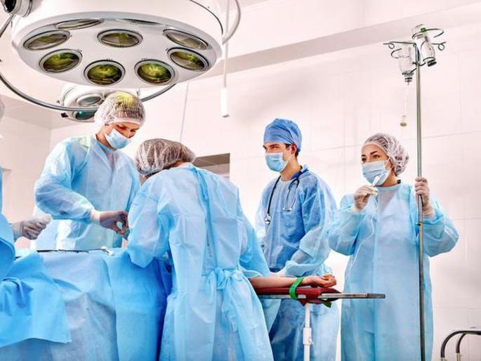 Doctor and nurse removed the patients foot without his consent in America | रूग्णाला न सांगताच कापला त्याचा पाय, नर्सचा कारनामा वाचून व्हाल हैराण Doctor and nurse removed the patients foot without his consent in America | रूग्णाला न सांगताच कापला त्याचा पाय, नर्सचा कारनामा वाचून व्हाल हैराण