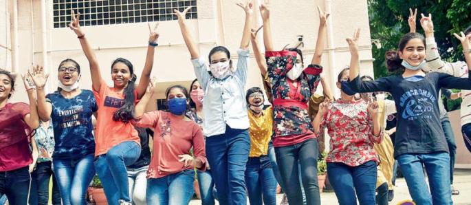 Performance of Nagpur division improved: Only 10th girls top | नागपूर विभागाची कामगिरी सुधारली : दहावीत मुलींचीच बाजी Performance of Nagpur division improved: Only 10th girls top | नागपूर विभागाची कामगिरी सुधारली : दहावीत मुलींचीच बाजी