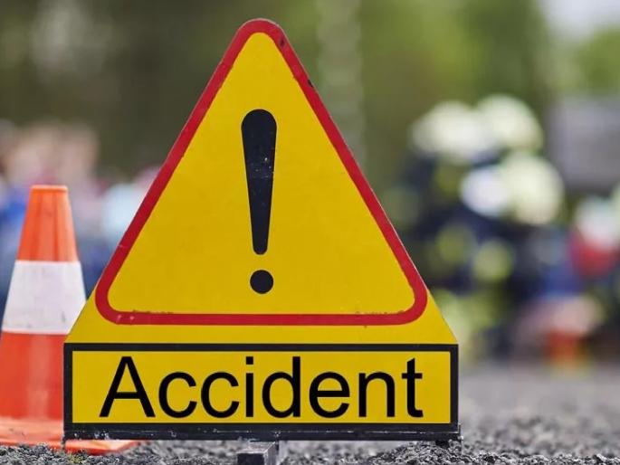 Two killed after being hit by a sugarcane tractor from behind; Accident near Rethare Dam on Peth Shirala State Highway Sangli | Sangli: उसाच्या ट्रॅक्टरला पाठीमागून दुचाकीची धडक, दोघे ठार; पेठ शिराळा राज्यमार्गावर रेठरे धरणजवळ अपघात Two killed after being hit by a sugarcane tractor from behind; Accident near Rethare Dam on Peth Shirala State Highway Sangli | Sangli: उसाच्या ट्रॅक्टरला पाठीमागून दुचाकीची धडक, दोघे ठार; पेठ शिराळा राज्यमार्गावर रेठरे धरणजवळ अपघात