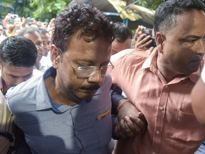 Former principal Sandeep Ghosh granted bail, CBI could not file chargesheet within 90 days | माजी प्राचार्य संदीप घोष यांना जामीन मंजूर, सीबीआय ९० दिवसांत आरोपपत्र दाखल करू शकली नाही Former principal Sandeep Ghosh granted bail, CBI could not file chargesheet within 90 days | माजी प्राचार्य संदीप घोष यांना जामीन मंजूर, सीबीआय ९० दिवसांत आरोपपत्र दाखल करू शकली नाही