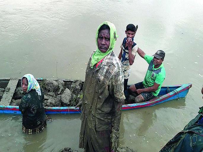 Raised a disaster fund of three lakhs and saved the village | तीन लाखांचा आपत्ती निधी उभारून गाव वाचवले