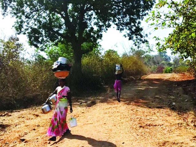 'Water shortage' to publicity campaign | गावांतील प्रचाराला ‘पाणीटंचाई’च्या झळा 'Water shortage' to publicity campaign | गावांतील प्रचाराला ‘पाणीटंचाई’च्या झळा