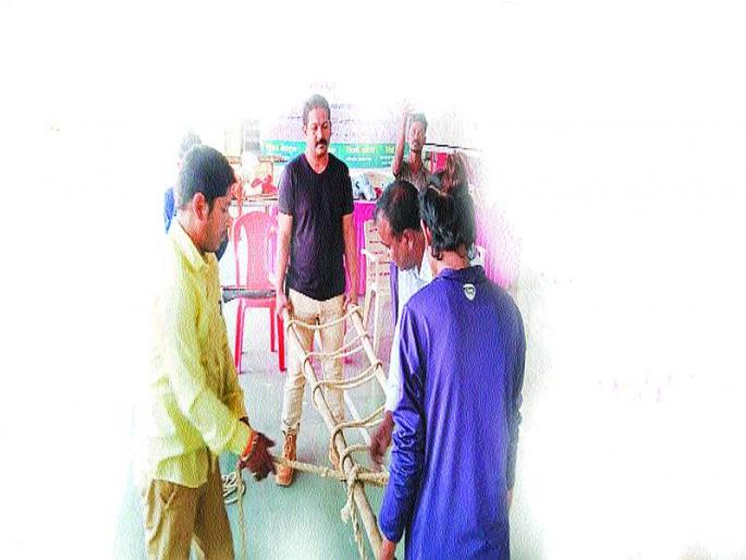 Training in disaster relief in Karjat | कर्जतमध्ये आपत्तीकाळात बचावासाठी प्रशिक्षण Training in disaster relief in Karjat | कर्जतमध्ये आपत्तीकाळात बचावासाठी प्रशिक्षण
