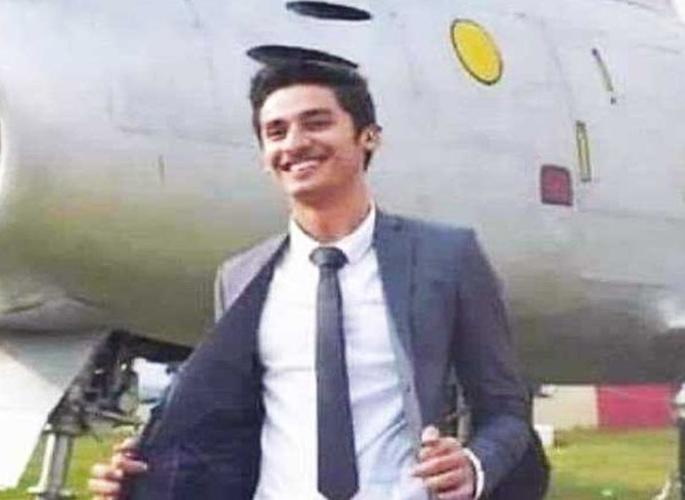 Hindu youth becomes pilot in Pakistan Air Force, opportunity for the first time in history in army MMG | पाकिस्तान एअर फोर्समध्ये हिंदू युवक बनला पायलट, इतिहासात पहिल्यांदाच संधी Hindu youth becomes pilot in Pakistan Air Force, opportunity for the first time in history in army MMG | पाकिस्तान एअर फोर्समध्ये हिंदू युवक बनला पायलट, इतिहासात पहिल्यांदाच संधी