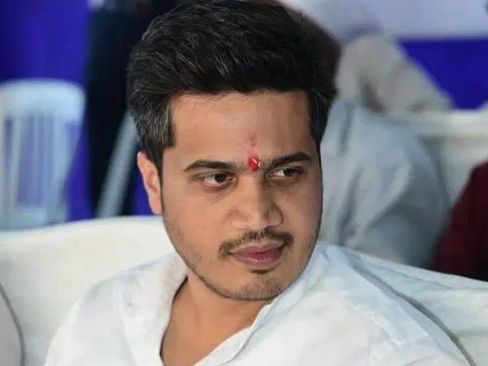 Coronavirus : Criticizing Rahul Gandhi's Modi Government, Rohit Pawar said ... This is the time to come together | Coronavirus : राहुल गांधींची मोदी सरकारवर टीका, पण रोहित पवार म्हणाले... हीच ती वेळ Coronavirus : Criticizing Rahul Gandhi's Modi Government, Rohit Pawar said ... This is the time to come together | Coronavirus : राहुल गांधींची मोदी सरकारवर टीका, पण रोहित पवार म्हणाले... हीच ती वेळ
