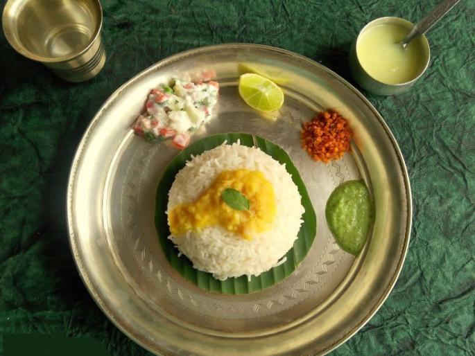 Turn off rice to diet? - Then you make a mistake | डाएट करायचं तर भात बंदच करायला हवा का?