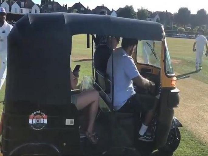 Unreserved seven hundred rickshaws in the streets of the city | शहरातील रस्त्यांवर विनापरवाना सातशे रिक्षा Unreserved seven hundred rickshaws in the streets of the city | शहरातील रस्त्यांवर विनापरवाना सातशे रिक्षा