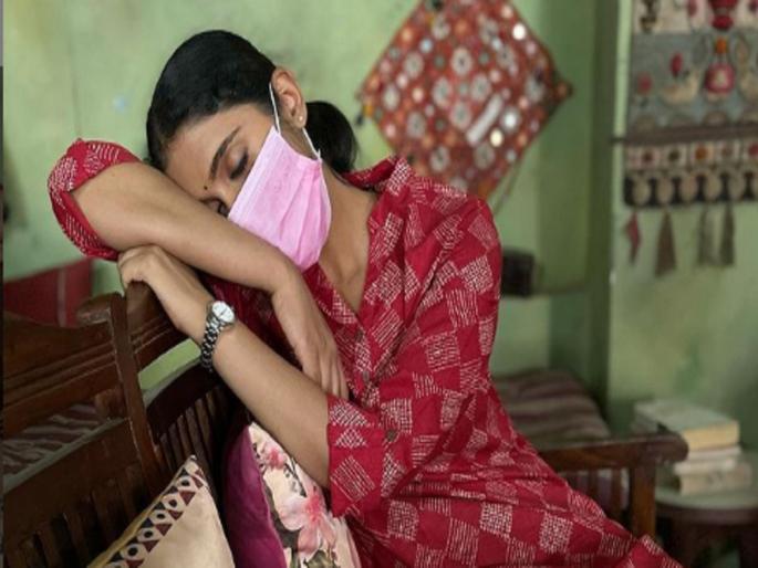 rinku rajguru said summer exhausted and share this picture on social media | उन्हामुळे मी थकलेय म्हणत रिंकूने शेअर केला हा फोटो, क्षणात झाला व्हायरल rinku rajguru said summer exhausted and share this picture on social media | उन्हामुळे मी थकलेय म्हणत रिंकूने शेअर केला हा फोटो, क्षणात झाला व्हायरल