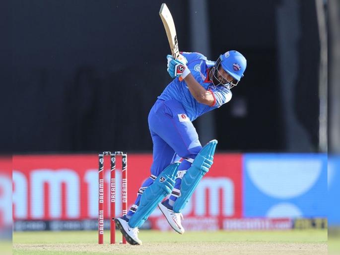 DC vs KKR Latest News : 100 sixes for Rishabh Pant in IPL, he is the quickest among Indians to reach this mark | DC vs KKR Latest News : वीरूला जे नाही जमलं ते रिषभ पंतनं करून दाखवलं; IPLमध्ये कमी चेंडूंत 'अनोखं' शतक झळकावलं!