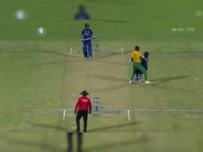 IND vs SA 1st T20I Live : A mixup between Shreyas Iyer and Rishabh Pant, but Indian captain survives run-out, Watch Video | Rishabh Pant, IND vs SA 1st T20I Live : श्रेयस अय्यरने चुकीचा कॉल दिला, रिषभ पंत अन् कागिसो रबाडा यांच्यात संघर्ष झाला अन्... Video 