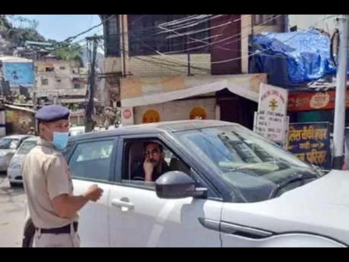 Indian cricketer Rishi Dhawan fined for breaking lockdown rules svg | Corona Virus : धवनने लॉकडाऊनचा नियम मोडला; पोलिसांनी पावती फाडली