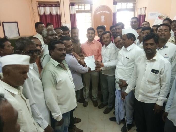 Rajiv Seventh beaten case protests by Youth Congress Risod | खासदार राजीव सातव मारहाण प्रकरणाचा युवक काँग्रेसतर्फे निषेध  Rajiv Seventh beaten case protests by Youth Congress Risod | खासदार राजीव सातव मारहाण प्रकरणाचा युवक काँग्रेसतर्फे निषेध