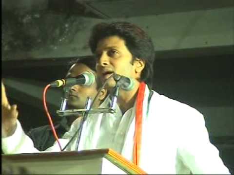 Video: Actor Ritesh Deshmukh criticizes Narendra Modi | Video: '56 इंचाचं तर गोदरेजचं कपाट येतं' अभिनेता रितेश देशमुखची मोदींवर टीका 