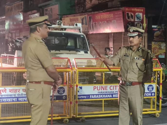Two gangsters were arrested on the same day; Police Commissioner Ritesh Kumar in action mode | एकाच दिवशी दोन गुंडांना केले स्थानबद्ध; पोलिस आयुक्त रितेशकुमार ॲक्शन मोडमध्ये Two gangsters were arrested on the same day; Police Commissioner Ritesh Kumar in action mode | एकाच दिवशी दोन गुंडांना केले स्थानबद्ध; पोलिस आयुक्त रितेशकुमार ॲक्शन मोडमध्ये