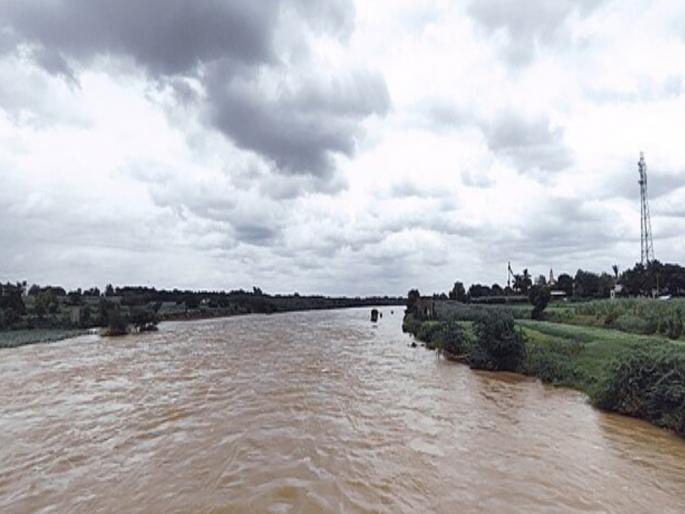 A boy who went for Ganesha immersion drowned in a riverbed; Incident at Neera Narsinghpur, search operation underway | गणेश विसर्जनासाठी गेलेला मुलगा नदीपात्रात बुडाला; नीरा नरसिंहपूर येथील घटना, शोधमोहीम सुरु A boy who went for Ganesha immersion drowned in a riverbed; Incident at Neera Narsinghpur, search operation underway | गणेश विसर्जनासाठी गेलेला मुलगा नदीपात्रात बुडाला; नीरा नरसिंहपूर येथील घटना, शोधमोहीम सुरु