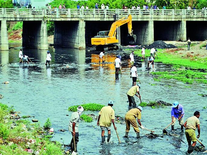 My river, my responsibility : 50,000 citizens were added to the river | माझी नदी, माझी जबाबदारी : नदीसाठी जोडले गेले ५० हजार नागरिक My river, my responsibility : 50,000 citizens were added to the river | माझी नदी, माझी जबाबदारी : नदीसाठी जोडले गेले ५० हजार नागरिक