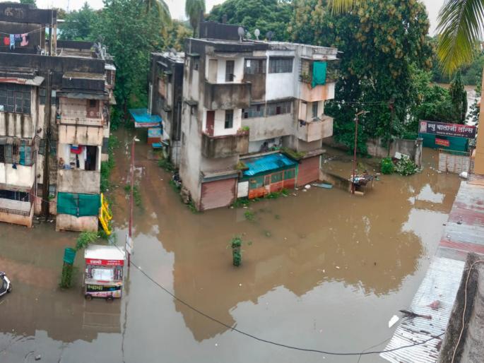 Discharge of 15,000 cusecs begins; Water level of Pawana river rises, more than 1,000 citizens shifted to safer places | १५,००० क्यूसेक्सने विसर्ग सुरु; पवना नदीचे पाणी वाढले, १ हजारांहून अधिक नागरिकांना सुरक्षित स्थळी Discharge of 15,000 cusecs begins; Water level of Pawana river rises, more than 1,000 citizens shifted to safer places | १५,००० क्यूसेक्सने विसर्ग सुरु; पवना नदीचे पाणी वाढले, १ हजारांहून अधिक नागरिकांना सुरक्षित स्थळी