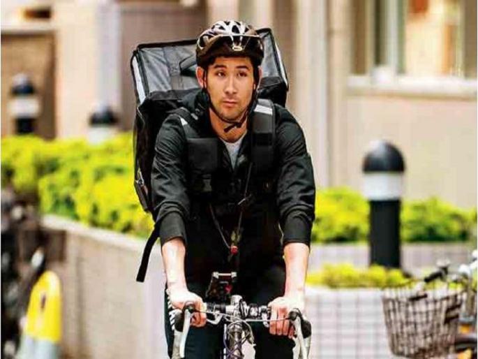 Olympic medallist Ryo Miyake turns to delivery boy for money-SRJ | लॉकडाऊनचा विपरीत परिणाम, १४०० रुपयांसाठी ऑलिम्पिक विजेता खेळाडू करतोय 'हे' काम