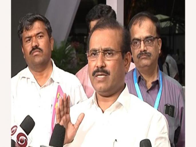 Coronavirus: 24,818 peoplecare Quarantine in the maharashtra- Rajesh Tope | Coronavirus: राज्यात २४,८१८ लोक क्वारंटाइनमध्ये- राजेश टोपे Coronavirus: 24,818 peoplecare Quarantine in the maharashtra- Rajesh Tope | Coronavirus: राज्यात २४,८१८ लोक क्वारंटाइनमध्ये- राजेश टोपे