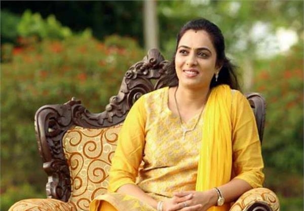 Rohini Khadse infected with corona, appealed to 'those' activists | रोहिणी खडसेंना कोरोनाची लागण, 'त्या' कार्यकर्त्यांना केलं आवाहन Rohini Khadse infected with corona, appealed to 'those' activists | रोहिणी खडसेंना कोरोनाची लागण, 'त्या' कार्यकर्त्यांना केलं आवाहन