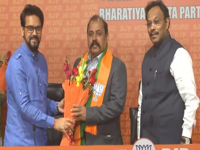 Former Indian Air Force chief Rakesh Kumar Singh Bhadauria joins BJP | भारताचे माजी हवाई दल प्रमुख राकेश कुमार सिंह भदौरिया यांचा भाजपात प्रवेश