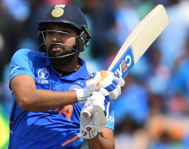 India vs West Indies: History made by Rohit Sharma, 'He' becomes India's first cricketer | India vs West Indies : रोहित शर्माने रचला इतिहास, 'हा' पराक्रम करणारा बनला भारताचा पहिला क्रिकेटपटू