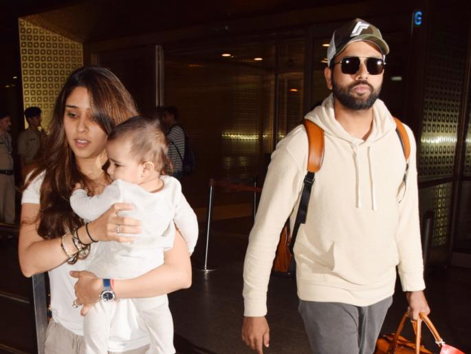 ICC World Cup 2019: Rohit Sharma leaves the team and goes to Mumbai, watch video ... | ICC World Cup 2019 : टीम इंडियामध्ये उभी फूट?; रोहित शर्मा संघाला सोडून मुंबईत दाखल, पाहा व्हिडीओ...