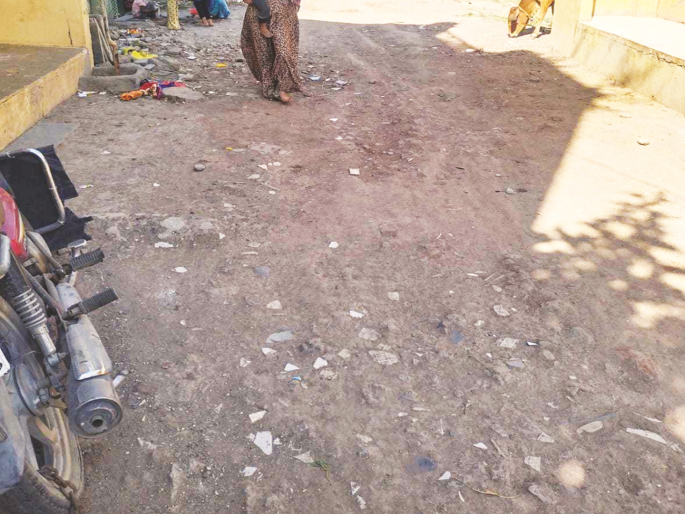 Bhakti Nagar of the displaced became free of mud but when will the water be available? | विस्थापितांचे भक्तिनगर चिखलमुक्त झाले पण पाणीदार कधी होणार? Bhakti Nagar of the displaced became free of mud but when will the water be available? | विस्थापितांचे भक्तिनगर चिखलमुक्त झाले पण पाणीदार कधी होणार?