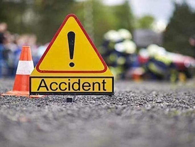 Four killed in accident in Gujarat; The dead included three in the city district and one in Aurangabad | गुजरातमध्ये झालेल्या अपघातात चौघांचा मृत्यू; नगर जिल्ह्यातील तिघांचा तर औरंगाबादमधील एकाचा मृतांमध्ये समावेश Four killed in accident in Gujarat; The dead included three in the city district and one in Aurangabad | गुजरातमध्ये झालेल्या अपघातात चौघांचा मृत्यू; नगर जिल्ह्यातील तिघांचा तर औरंगाबादमधील एकाचा मृतांमध्ये समावेश