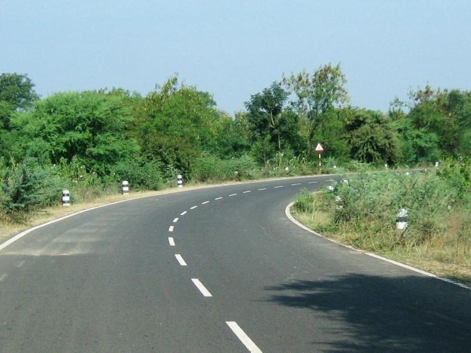 State government assisted 7.85 crore for road to the Nagpur district | राज्य सरकारचे नागपूर जिल्ह्याला रस्ता अनुदानासाठी ७.८५ कोटी State government assisted 7.85 crore for road to the Nagpur district | राज्य सरकारचे नागपूर जिल्ह्याला रस्ता अनुदानासाठी ७.८५ कोटी